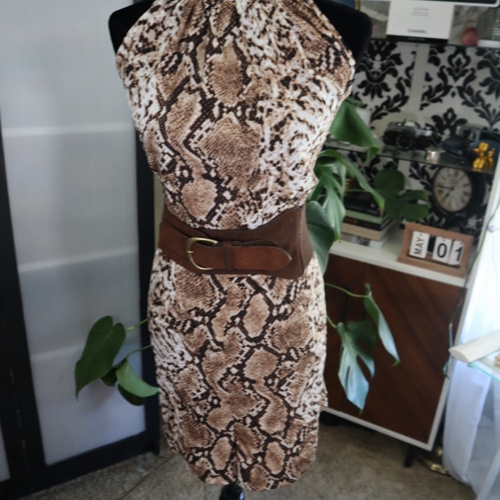 Animal Print Romper Fits more like 2-3x - Picture 5 of 6